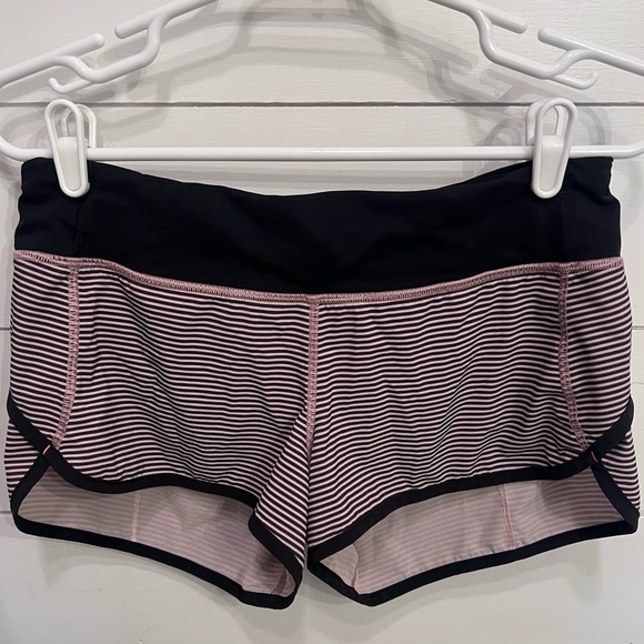 Lululemon Run: Speed Short *4-way Stretch
Mini Pop Stripe Size 6 - Picture 4 of 6